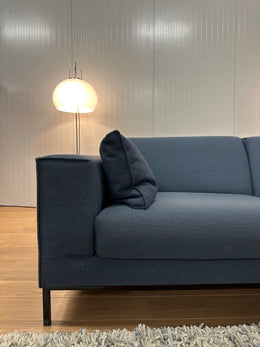 SHOWROOMMODEL Design on stock Aikon Ploegwool 28 Denim