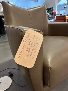 Showroommodel Design on Stock Toma Fauteuil – Cera Clay