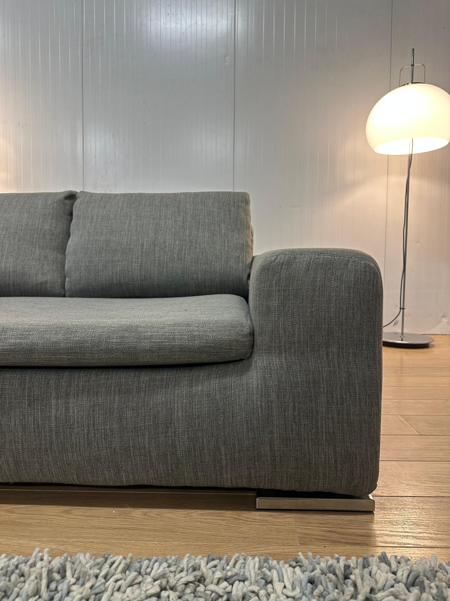 REFURBISHED Minotti Moore 2-Zits Bank Grijs - NP: €5.000