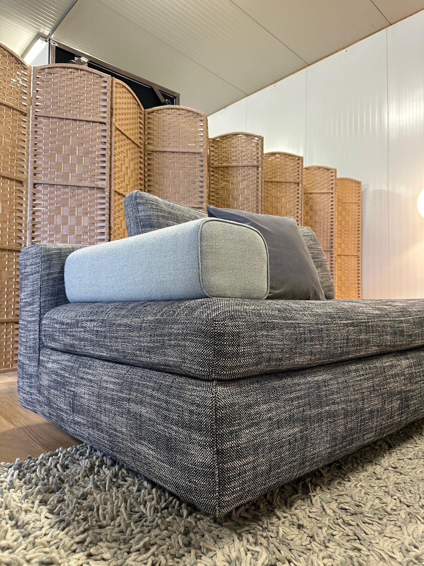 NIEUWSTAAT Design on Stock Vilaz Modulaire Bank | NP: €8.000