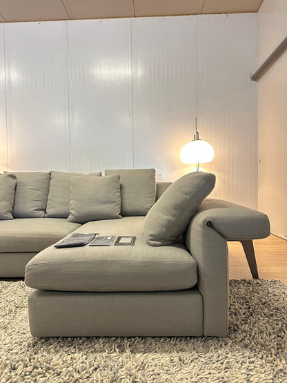 ZGAN Minotti Collar Hoekbank met Bijzettafel - NP: €20.000