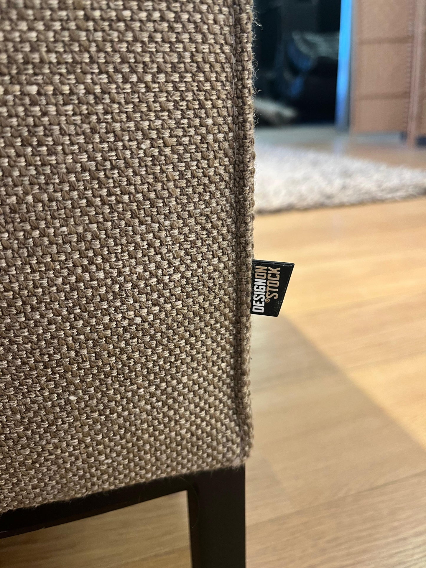 Beige Aikon Fauteuil / Element – Matzwarte poten
