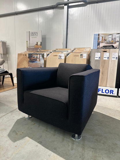 Design on Stock Blizz Fauteuil Zwart Ploegwool