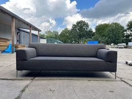 Design on Stock Bloq 3-Zits Bank Bruin – NP: €5.500