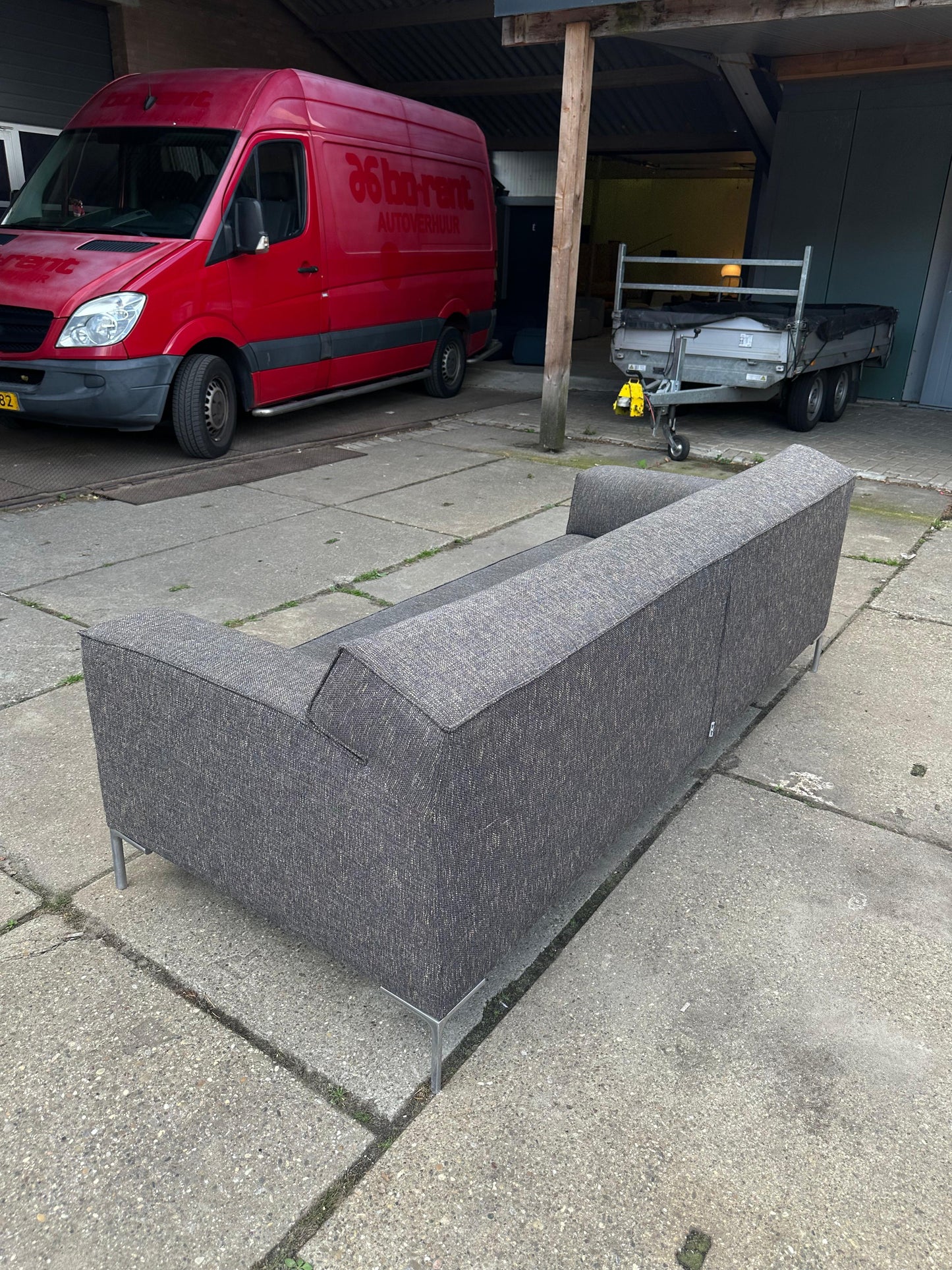 Design on Stock Bloq 3-Zits Bank Bruin – NP: €5.500