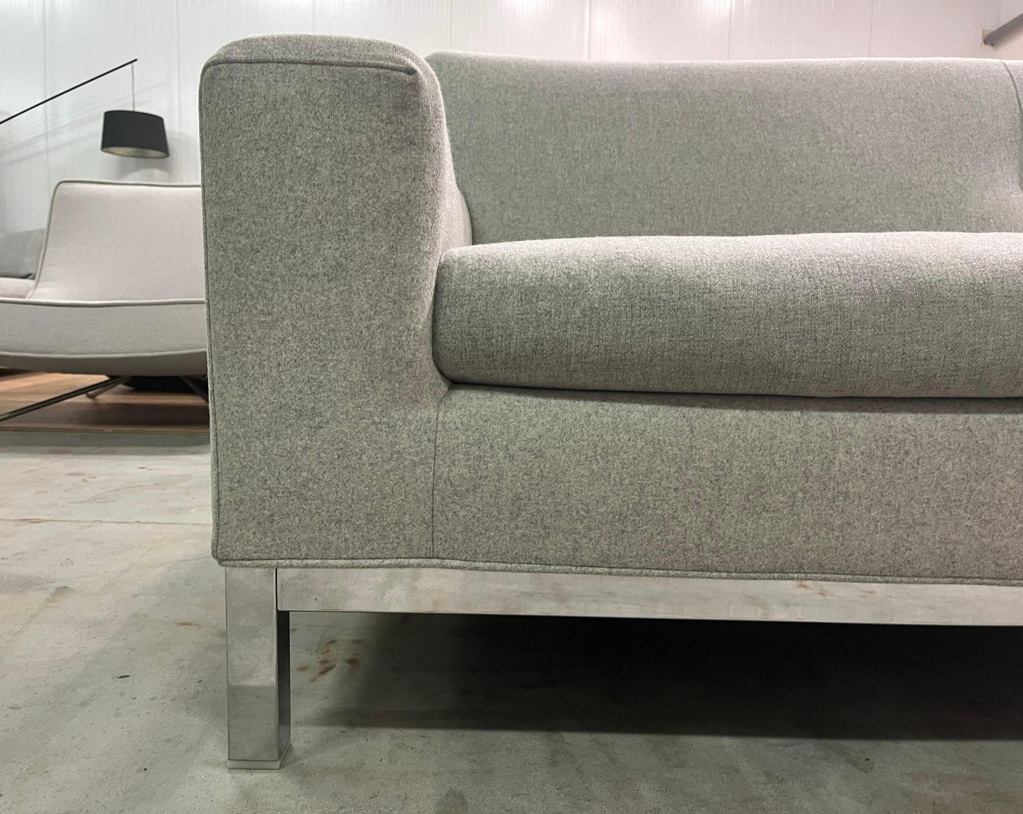 Minotti 2.5-Zits Bank Grijs Compact – NP: €7.000