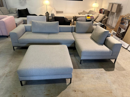 ZGAN Design on Stock Aikon Lounge + Hocker – NP: €9.000