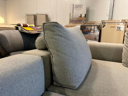 ZGAN Design on Stock Aikon Lounge + Hocker – NP: €9.000