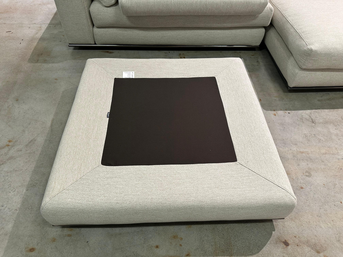 Nieuw Geherstoffeerde Minotti Hamilton Hoekbank NP: €30.000