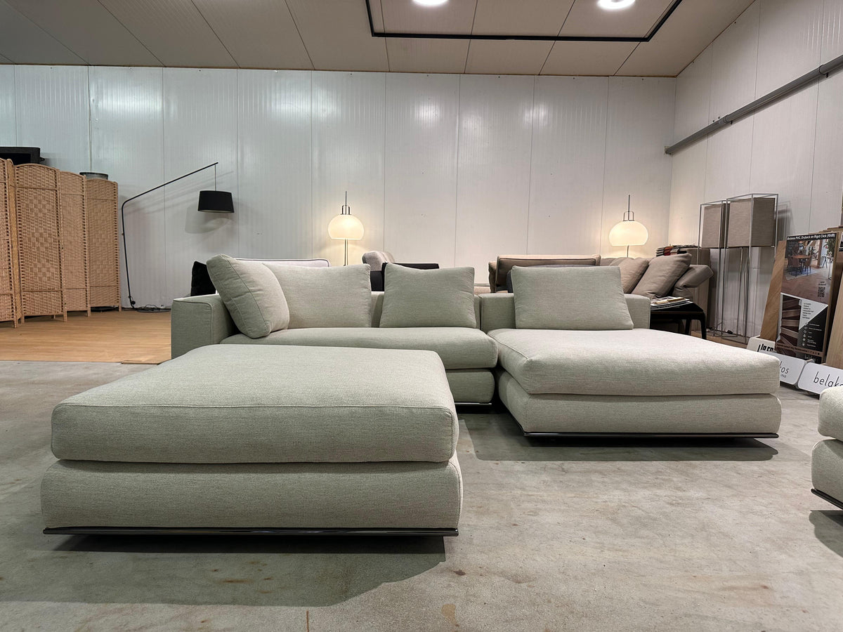 Nieuw Geherstoffeerde Minotti Hamilton Hoekbank NP: €30.000