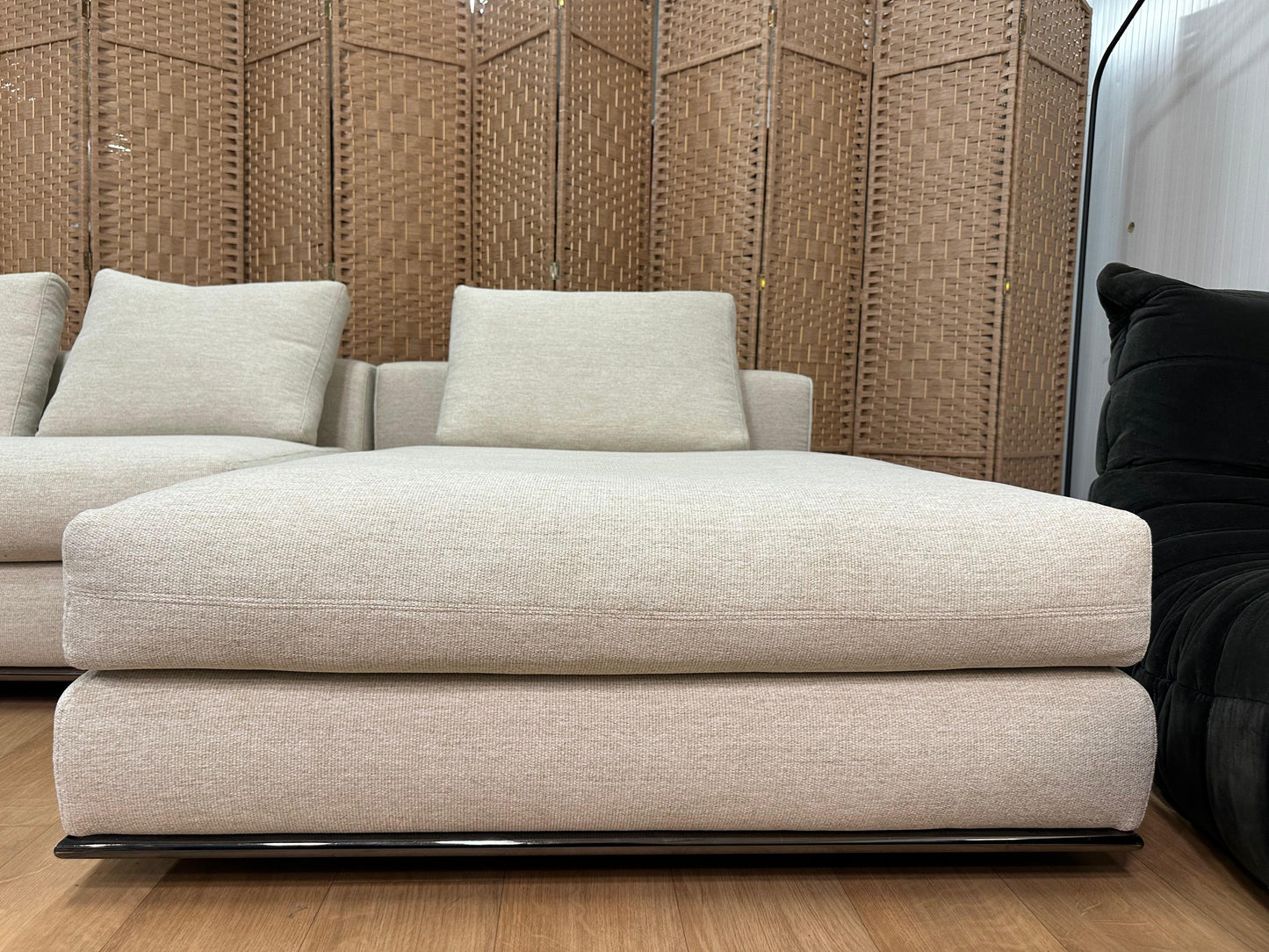 Nieuw Geherstoffeerde Minotti Hamilton Hoekbank NP: €21.000