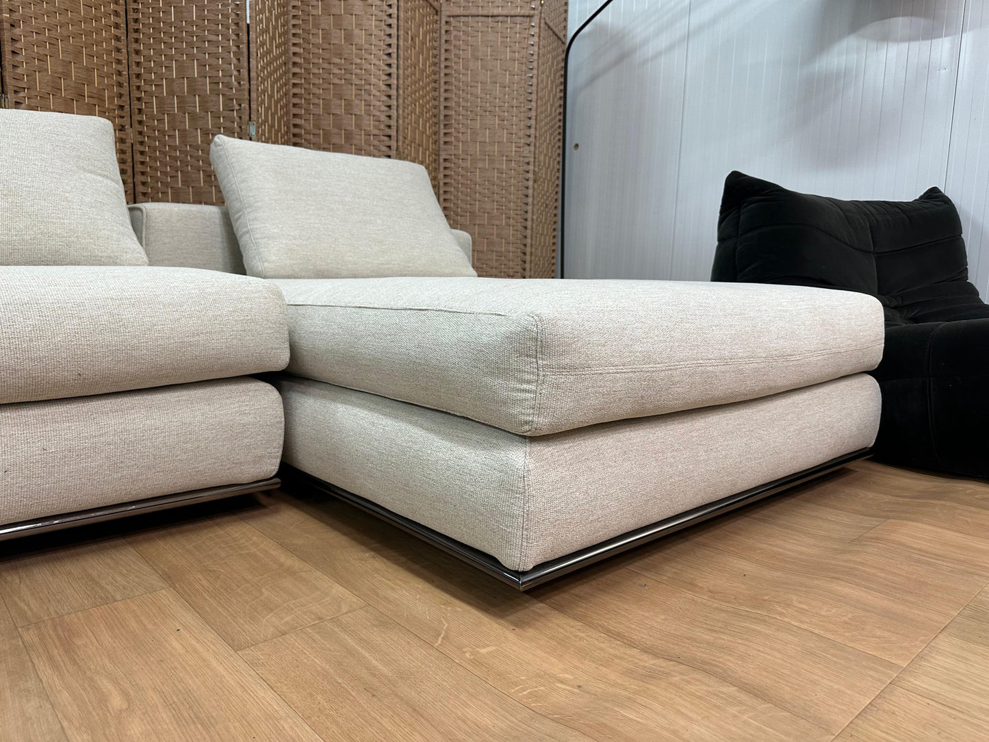 Nieuw Geherstoffeerde Minotti Hamilton Hoekbank NP: €21.000