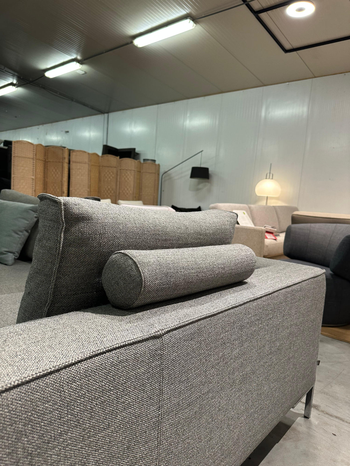 ZGAN Design on Stock Aikon Lounge Hoekbank – NP: €7.500
