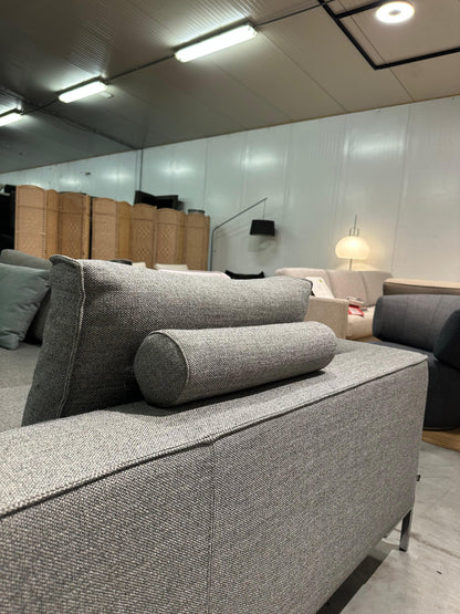 ZGAN Design on Stock Aikon Lounge Hoekbank – NP: €7.500
