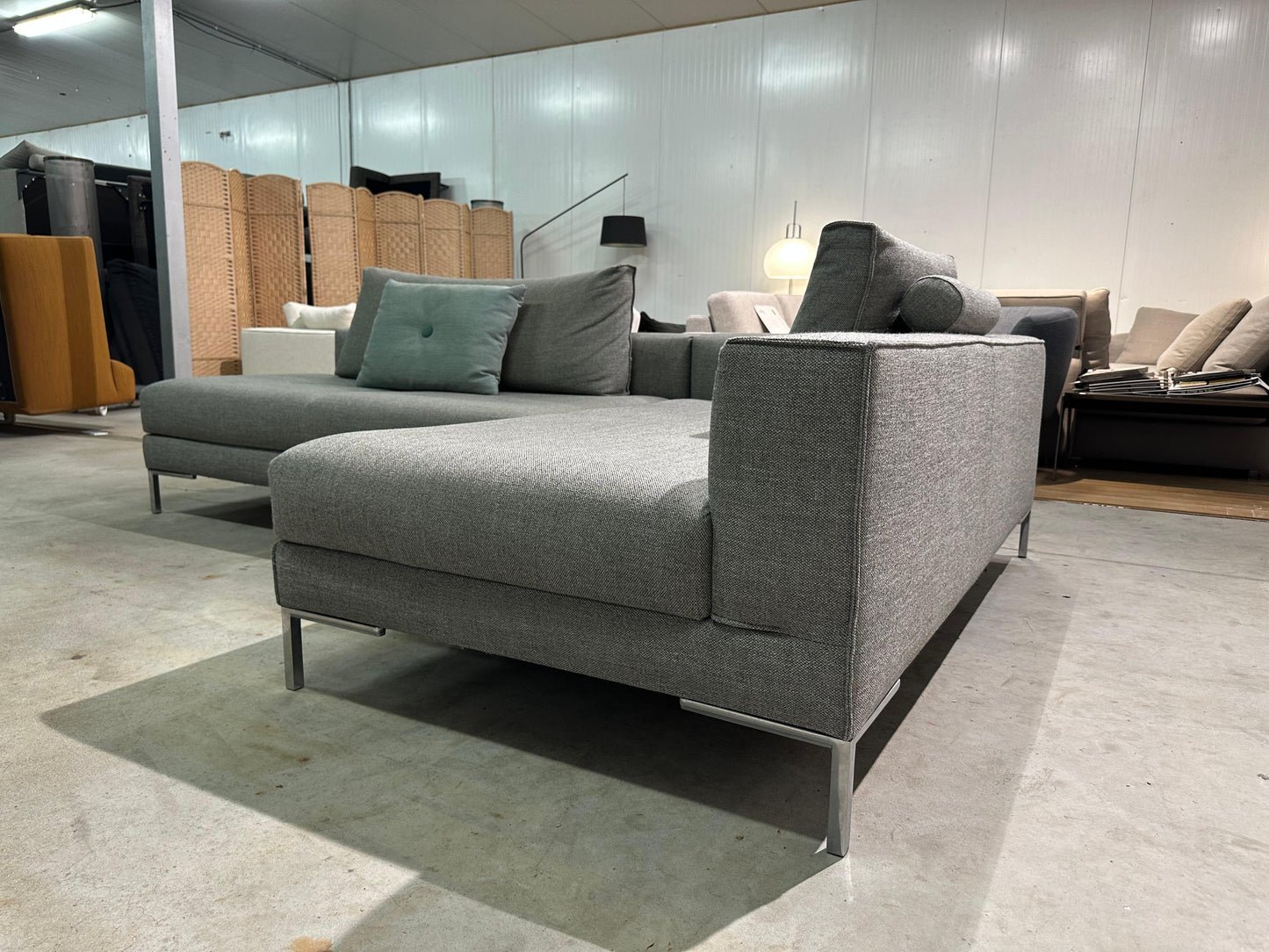 ZGAN Design on Stock Aikon Lounge Hoekbank – NP: €7.500