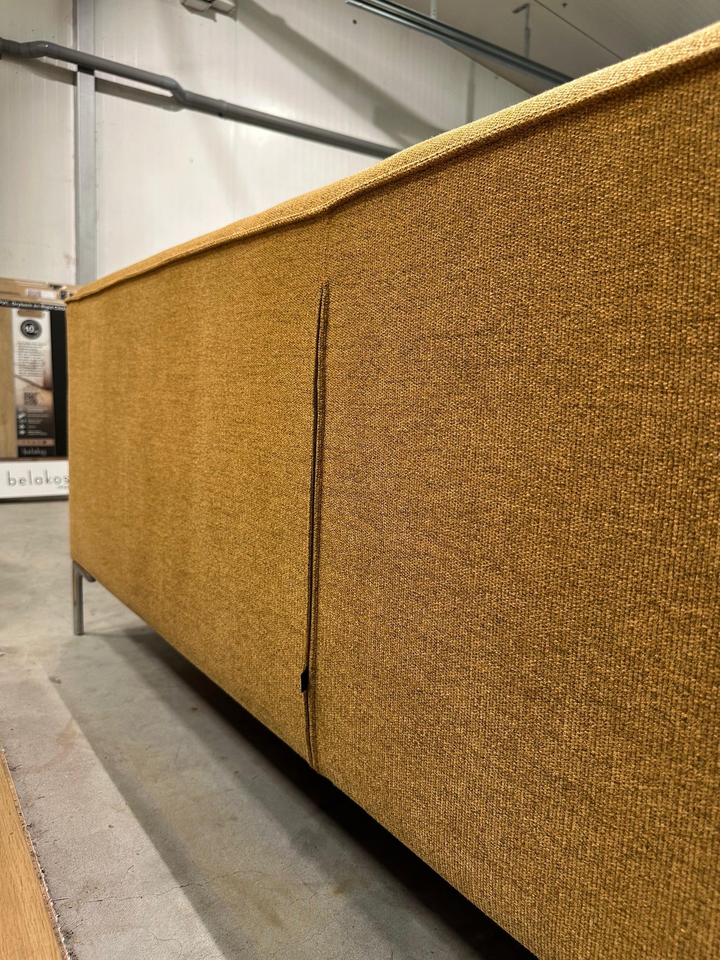 Nieuw Design on Stock Bloq 2.5-Zits Bank – NP: €8.000