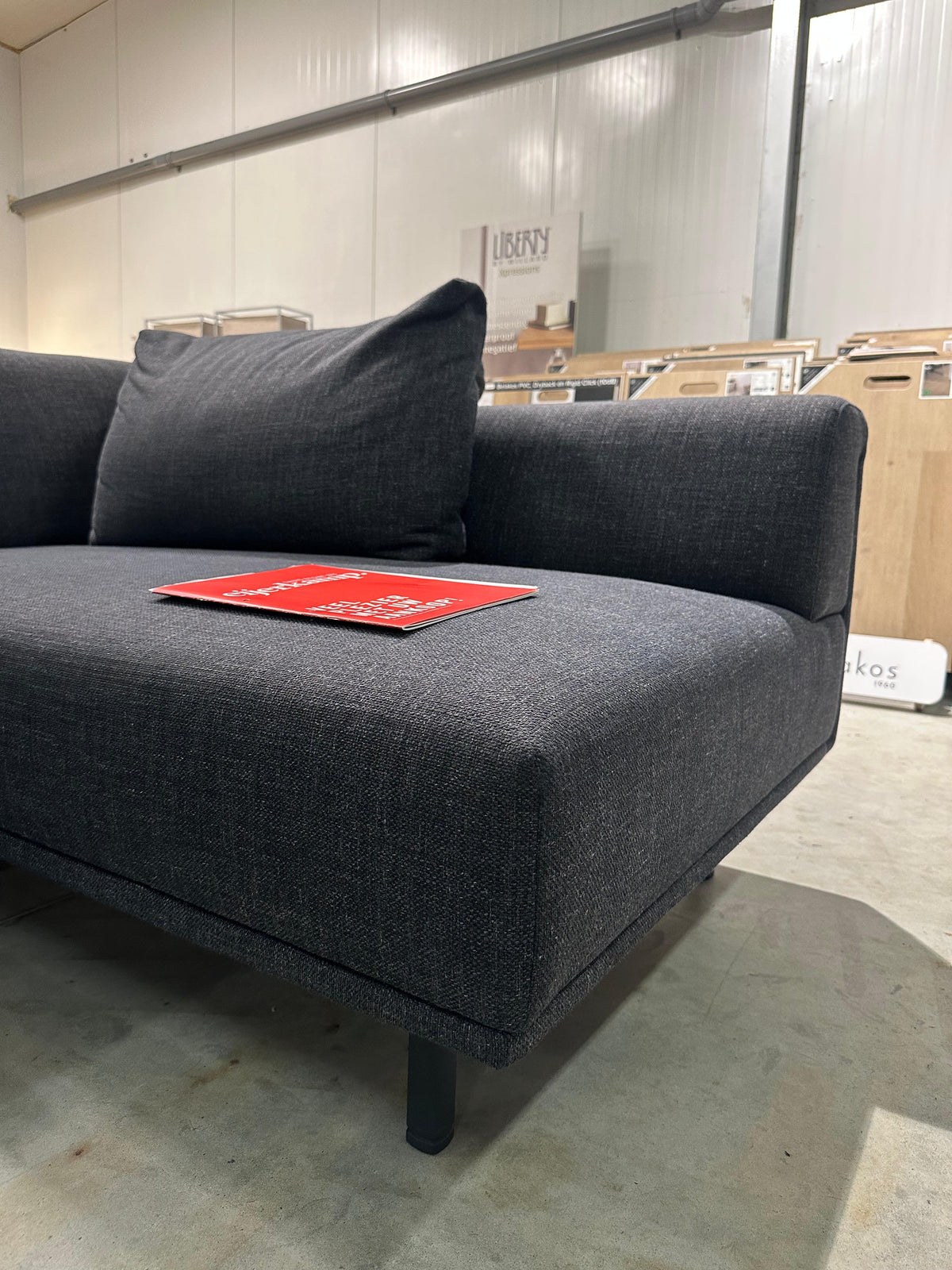 ZGAN Eyye Dura Hoekbank Deep Blue – NP: €8.000