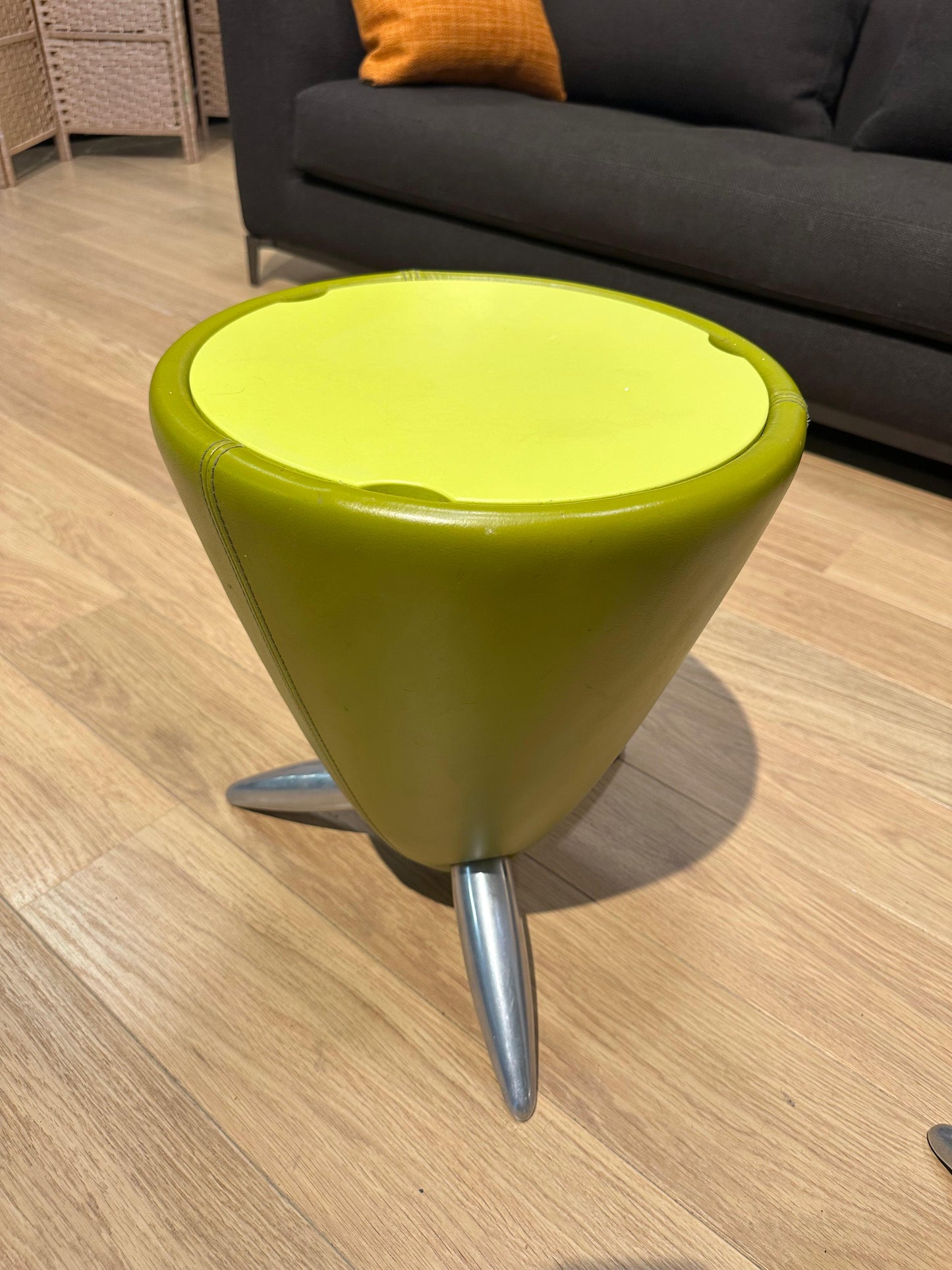 Leolux Tamtam Bongo Groen – NP: €1.200 p/st