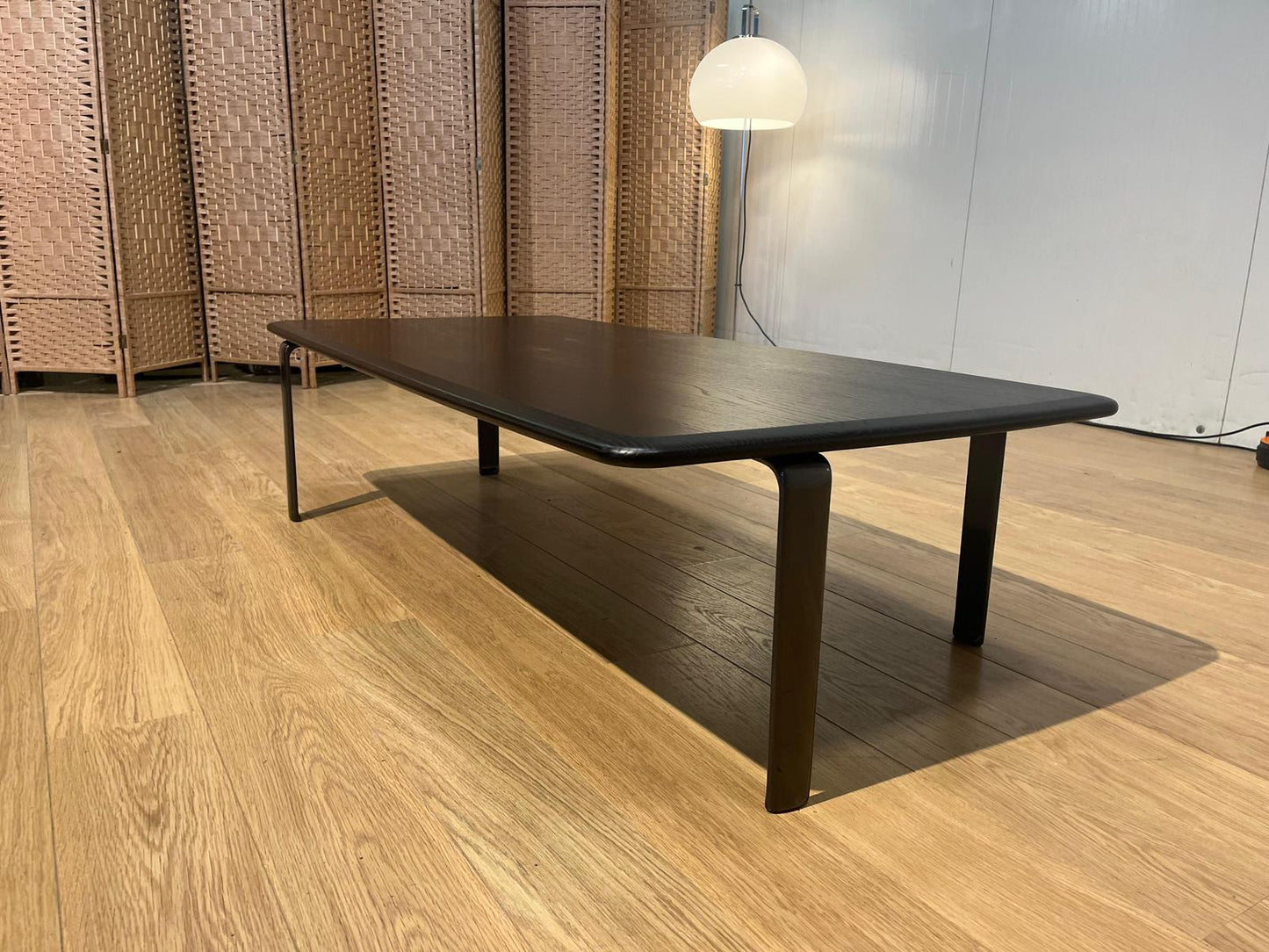 ZGAN Minotti Perry Salontafel – NP: €4.500