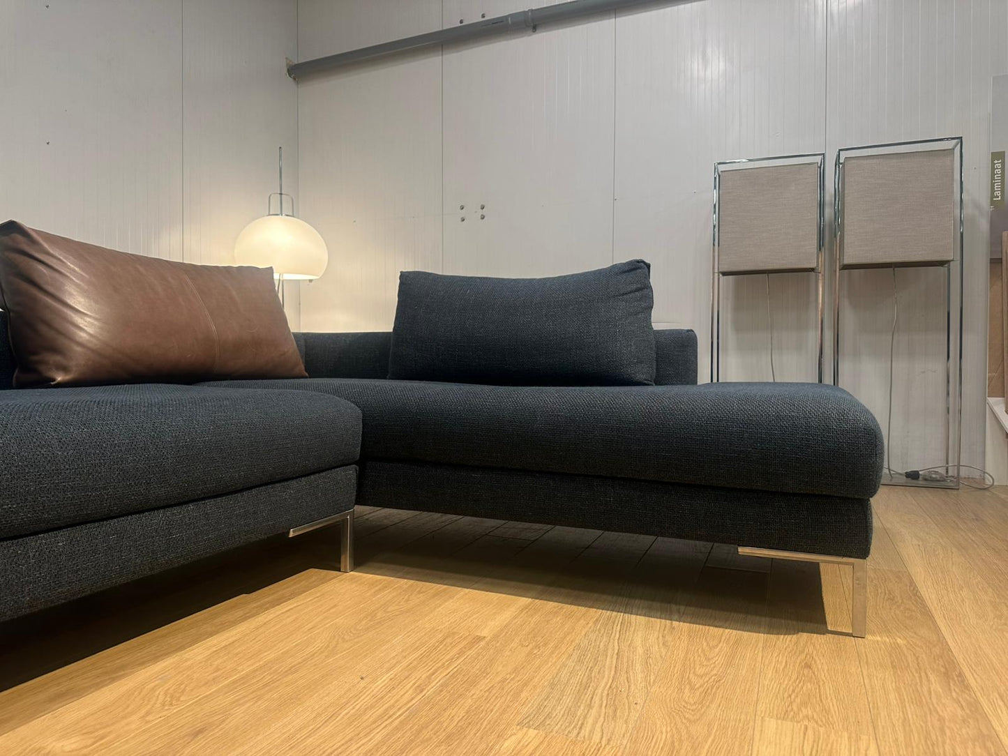 Design on Stock Aikon Lounge Hoekbank – NP: €7.500