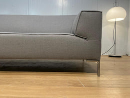 NIEUWSTAAT Design on Stock Bloq 4-Zits Ploegwol – NP: €4.500