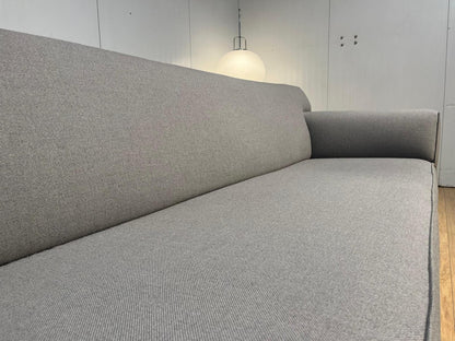 NIEUWSTAAT Design on Stock Bloq 4-Zits Ploegwol – NP: €4.500