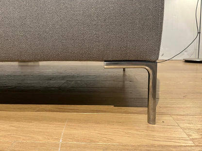 NIEUWSTAAT Design on Stock Bloq 4-Zits Ploegwol – NP: €4.500