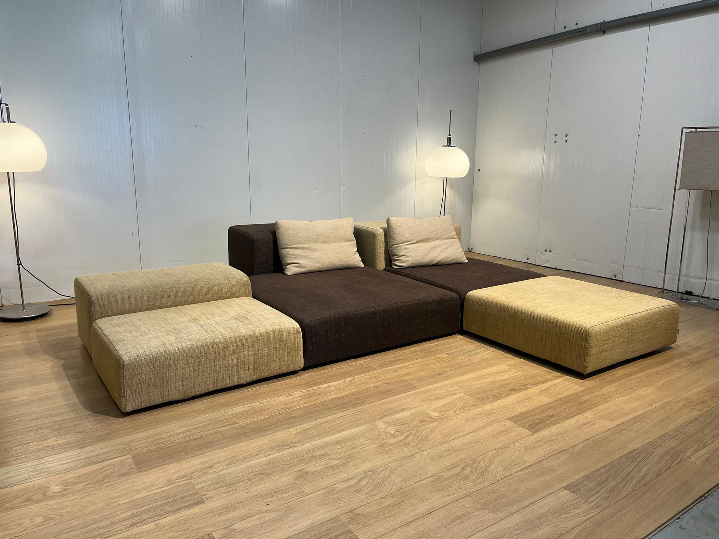 Living Divani Extra Wall Bank – Ter Herstoffering