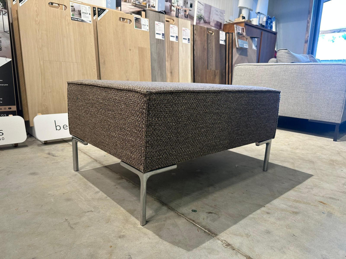Design on Stock Bloq Hocker Bruin - NP: €1.000