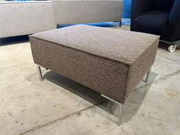 Design on Stock Bloq Hocker Bruin - NP: €1.000