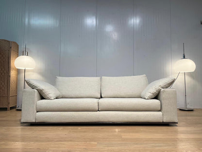 Minotti Hamilton 3-Zits + Hocker – NP: €18.000