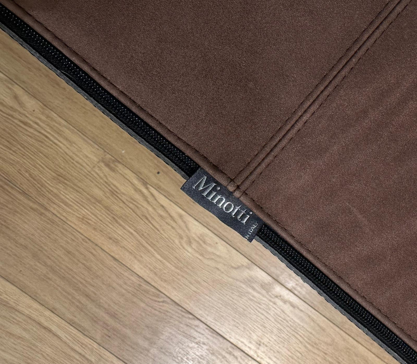 Minotti Allen Hoekbank + Davis Hocker – NP €25.000