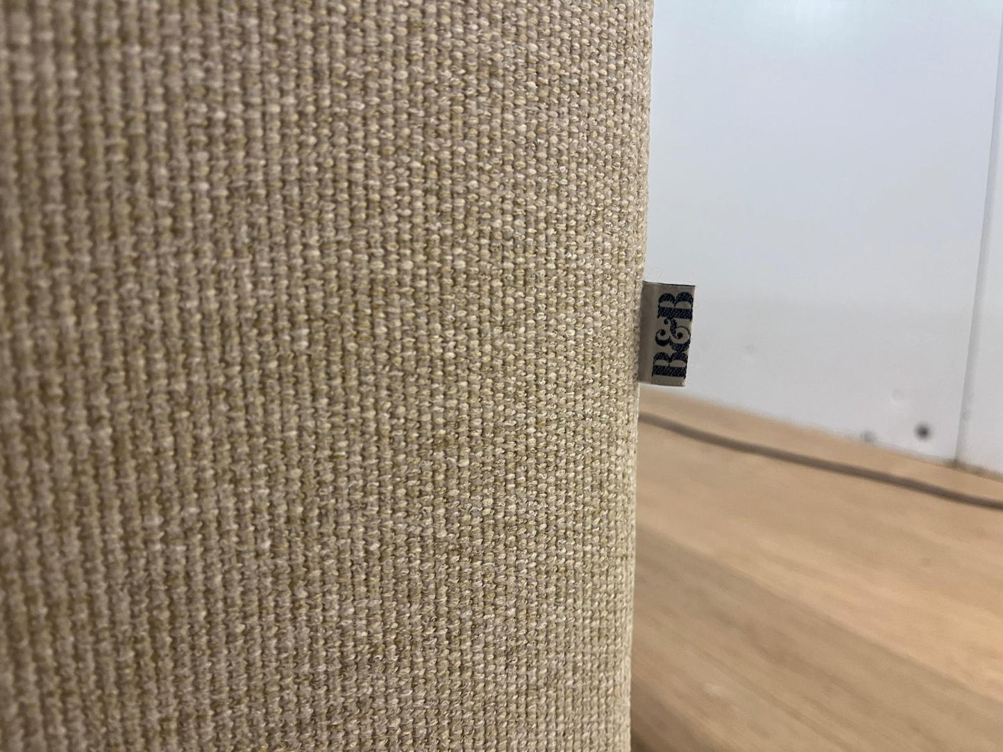 B&B Italia Charles Hoekbank – Nieuw Gestoffeerd (Ecru)