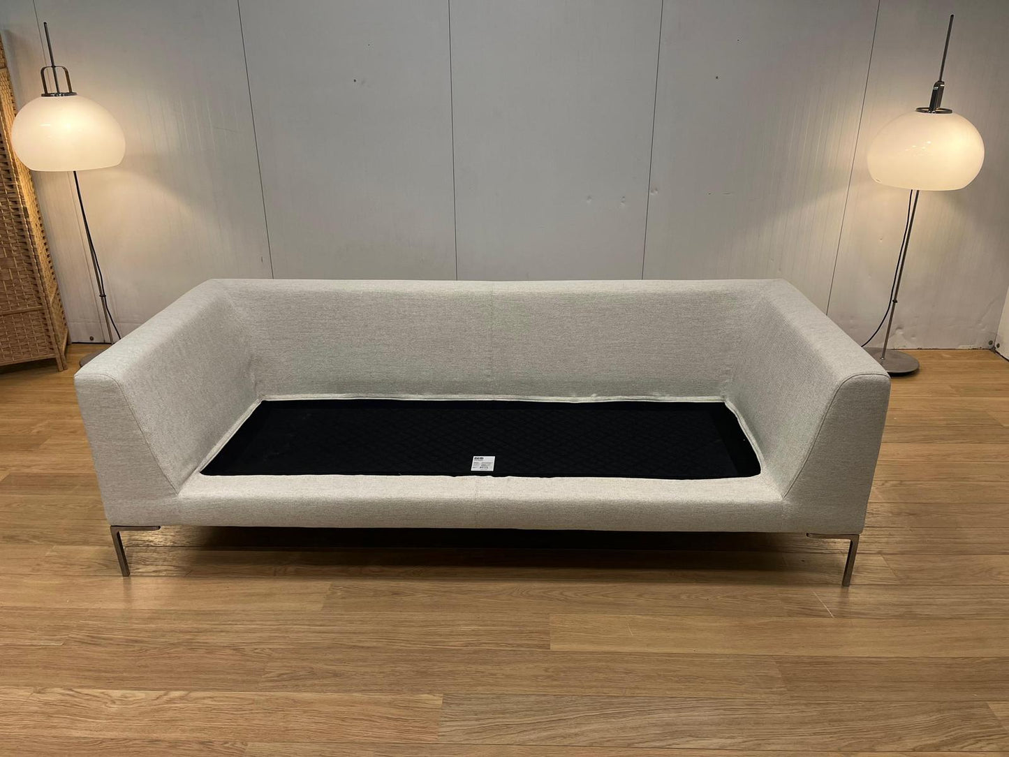 2x Nieuw Gestoffeerd B&B Italia Charles 3 Zits in Ecru