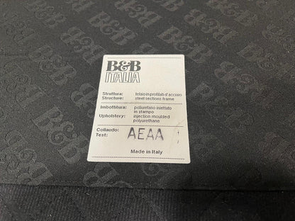 2x Nieuw Gestoffeerd B&B Italia Charles 3 Zits in Ecru