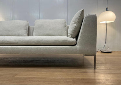 2x Nieuw Gestoffeerd B&B Italia Charles 3 Zits in Ecru