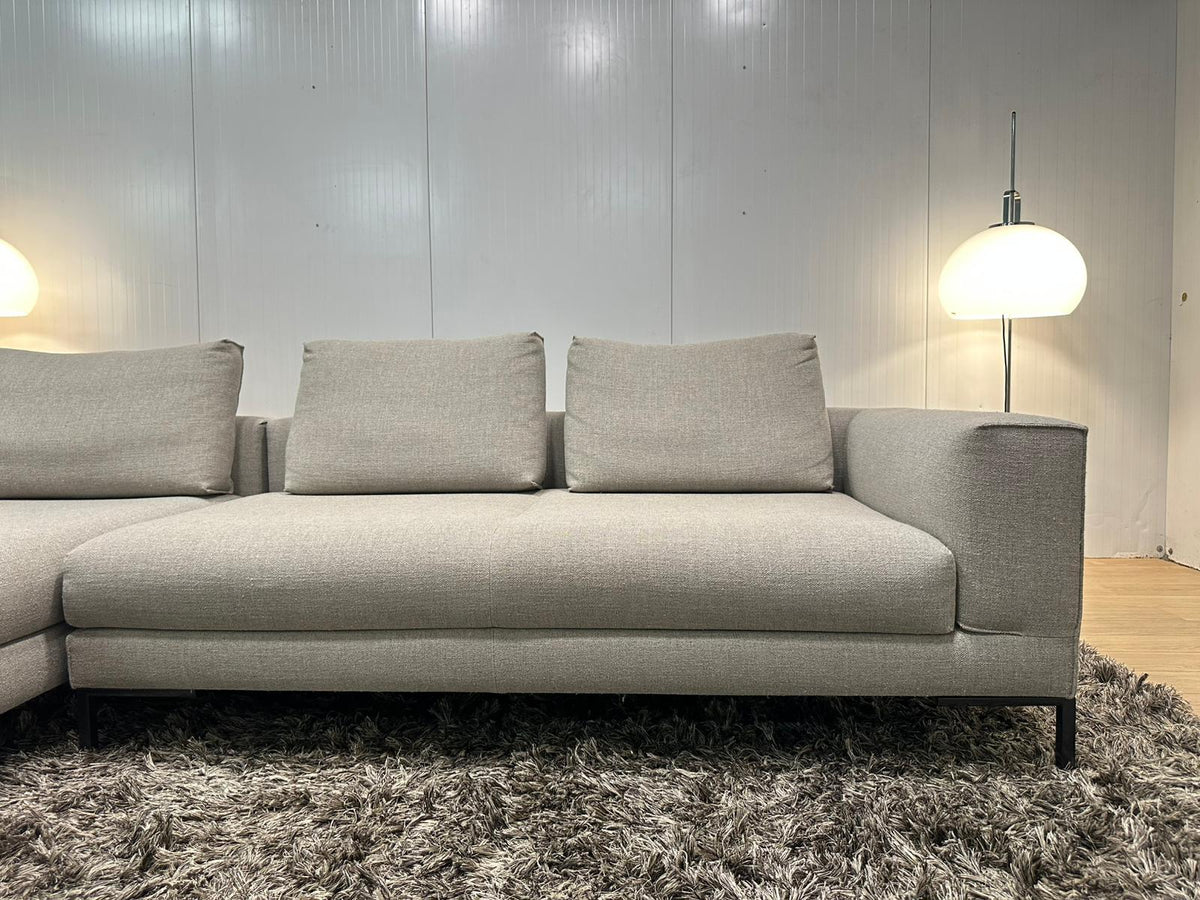 Nieuwstaat Design on Stock Aikon Lounge – NP: €8.500