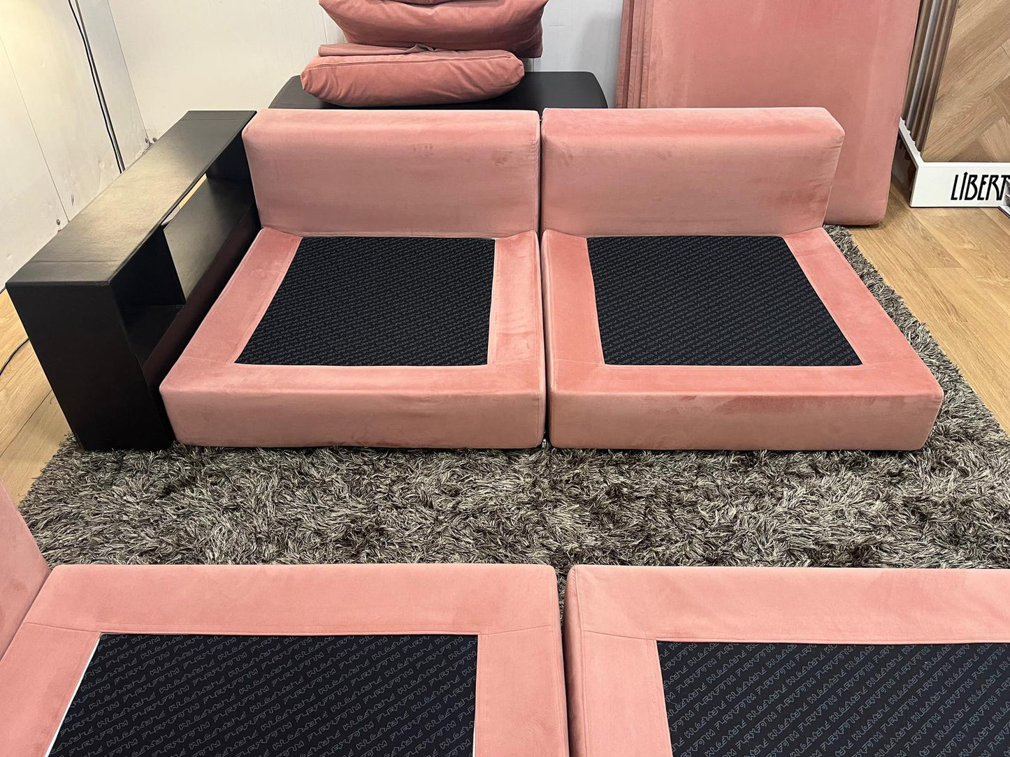 Flexform Groundpiece 4-delig met bookcase – Roze fluweel