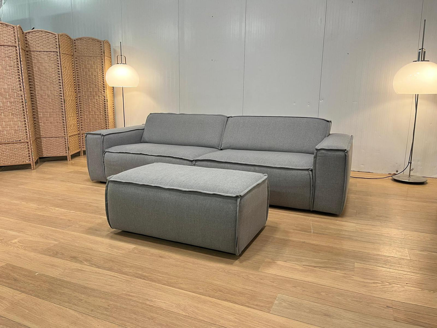 ZGAN Fest Amsterdam 3-Zits Bank + Hocker - KVADRAT Grijs