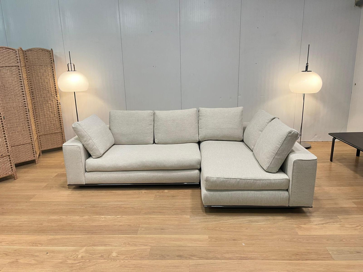 Minotti Hamilton Hoekbank Nieuw Gestoffeerd – NP: €19.500