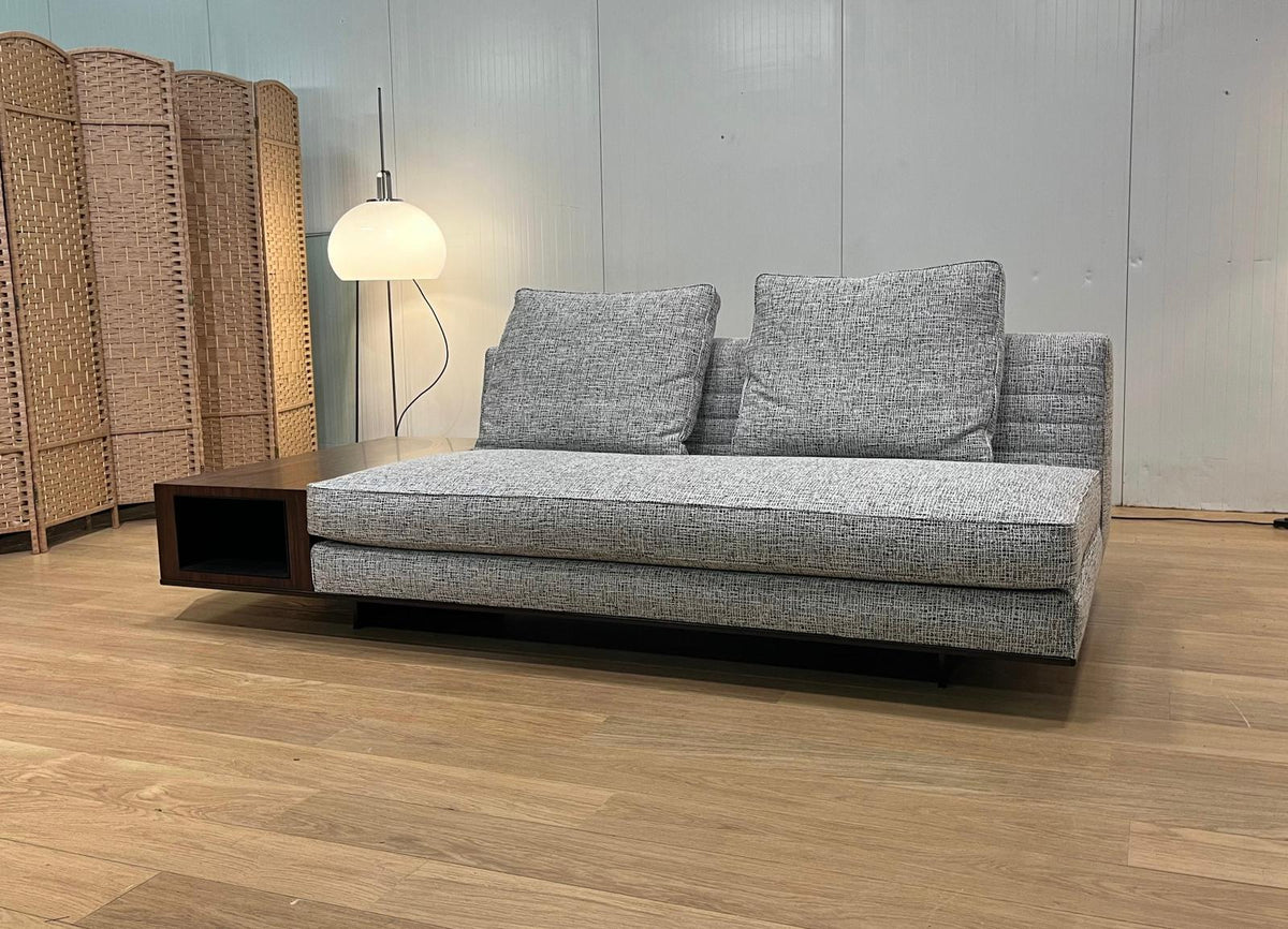 Nieuwstaat Minotti Roger 2 zits met kast – NP €9.000