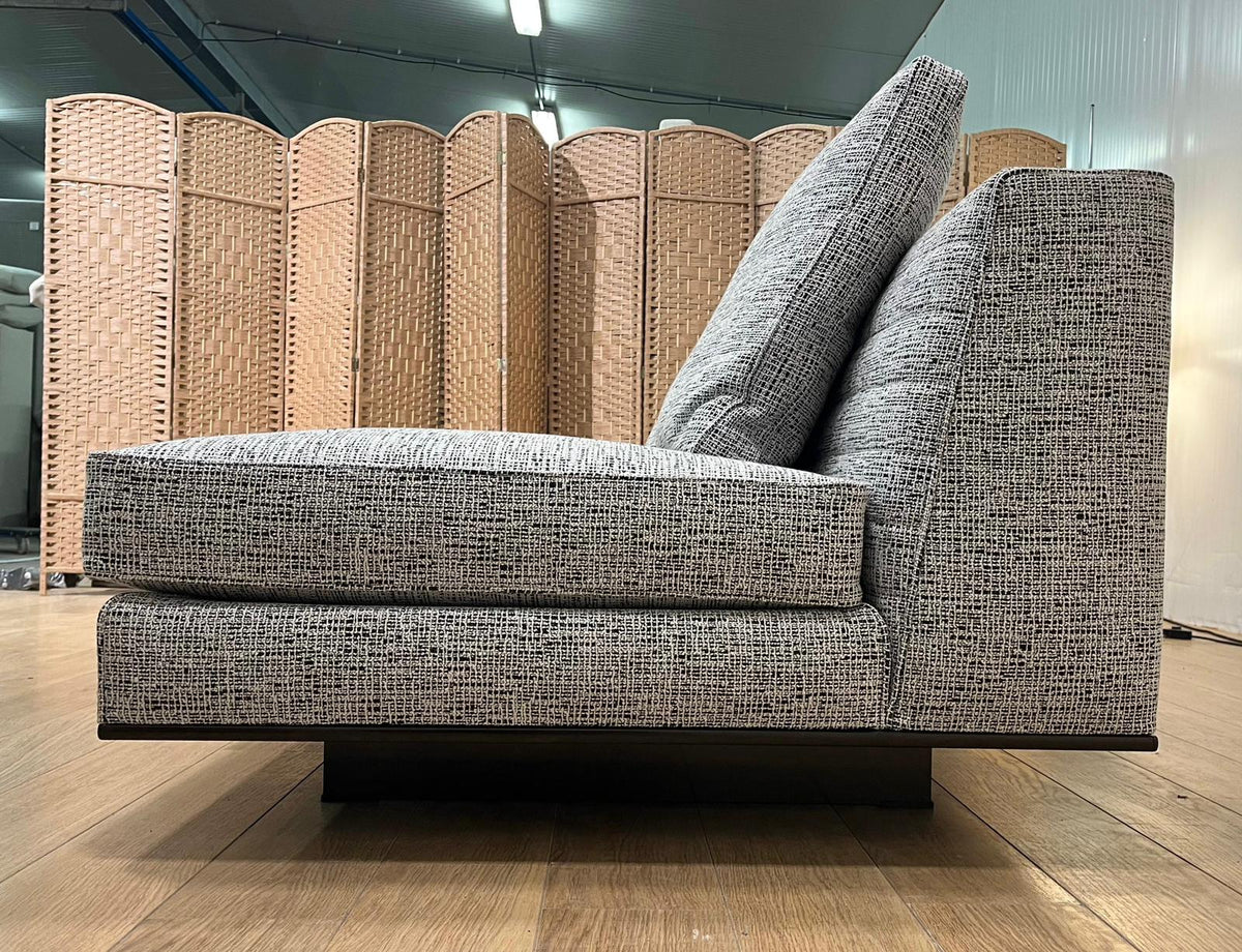 Nieuwstaat Minotti Roger 2 zits met kast – NP €9.000