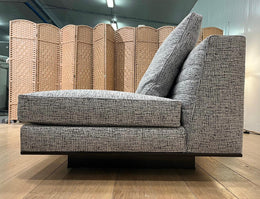 Nieuwstaat Minotti Roger 2 zits met kast – NP €9.000