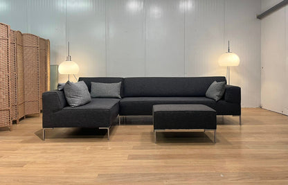 Design on Stock Bloq Hoekbank + Hocker – NP: €7.500