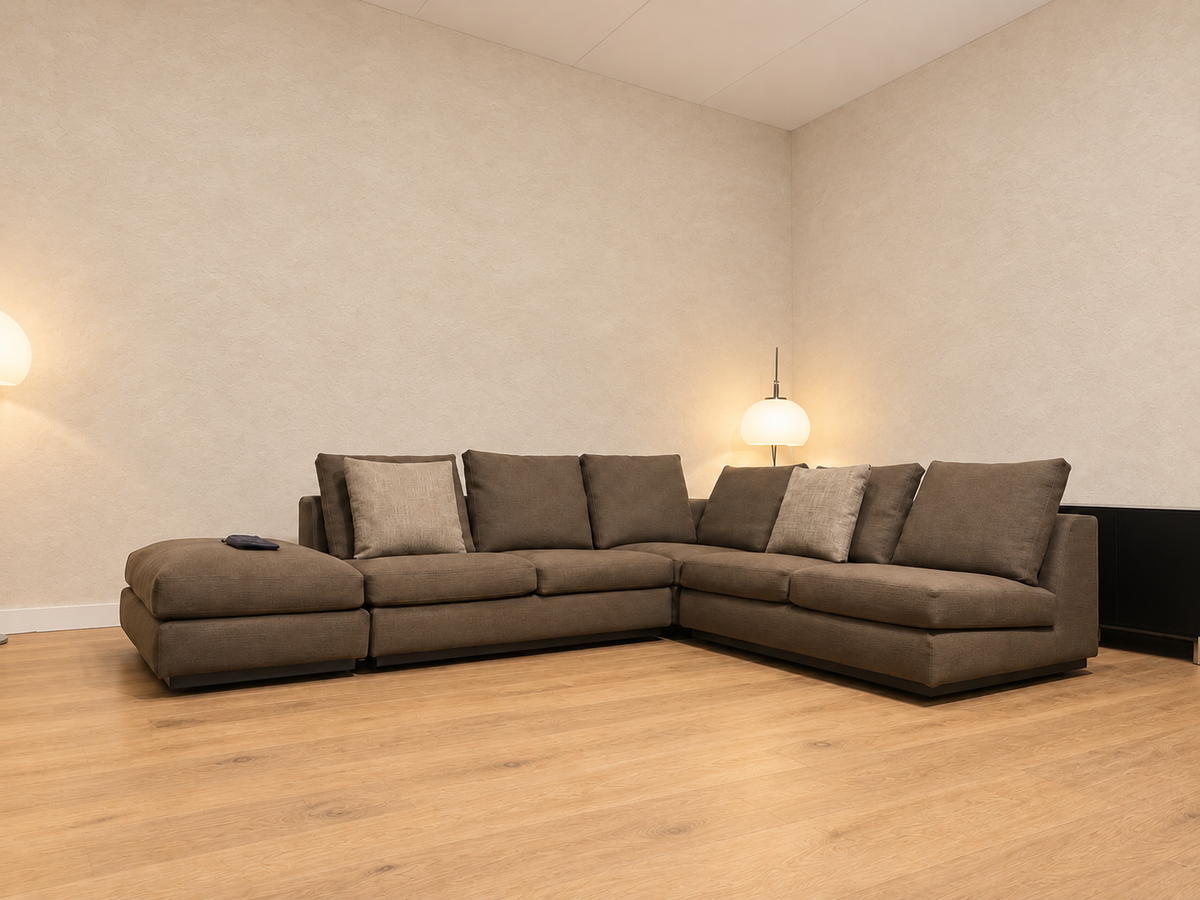 NIEUWSTAAT Minotti Andersen Hoekbank + Hocker + GARANTIE