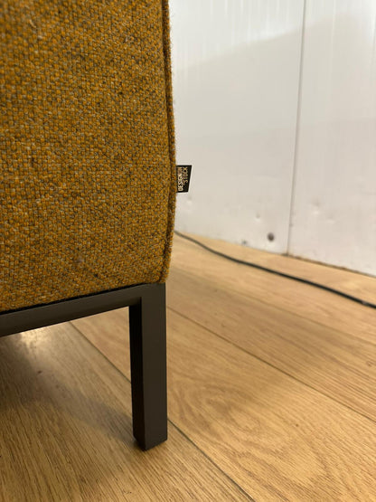 ZGAN Design on Stock Aikon Lounge Hoekbank + Poef NP: €8.500