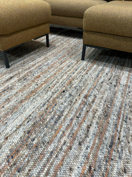 ZGAN Design on Stock Aikon Lounge Hoekbank + Poef NP: €8.500