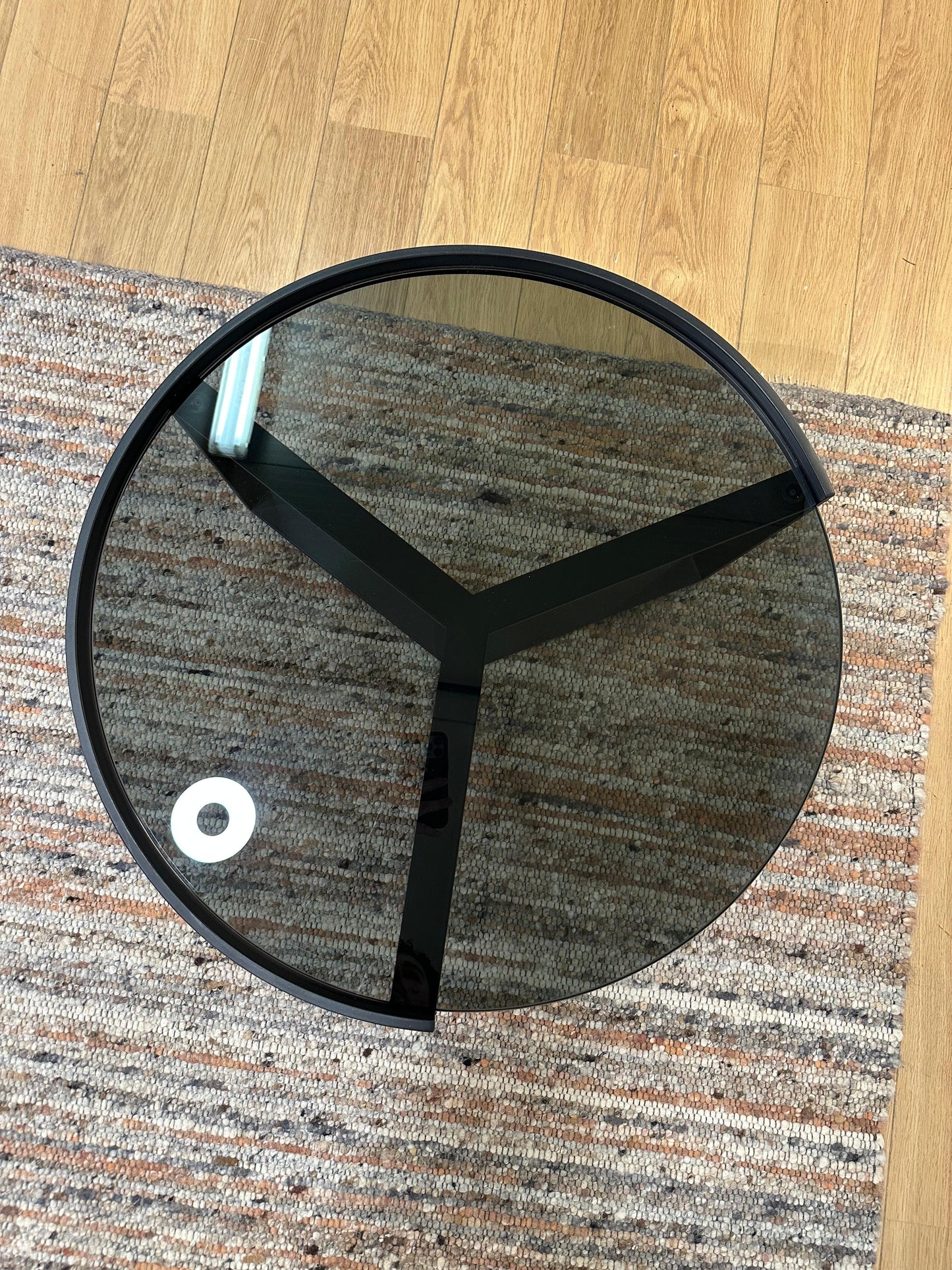 Nieuwstaat Matzwarte Salontafel Rond – NP: €750