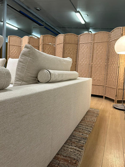 Flexform Groundpiece Hoekbank + Hocker – NP €30.000