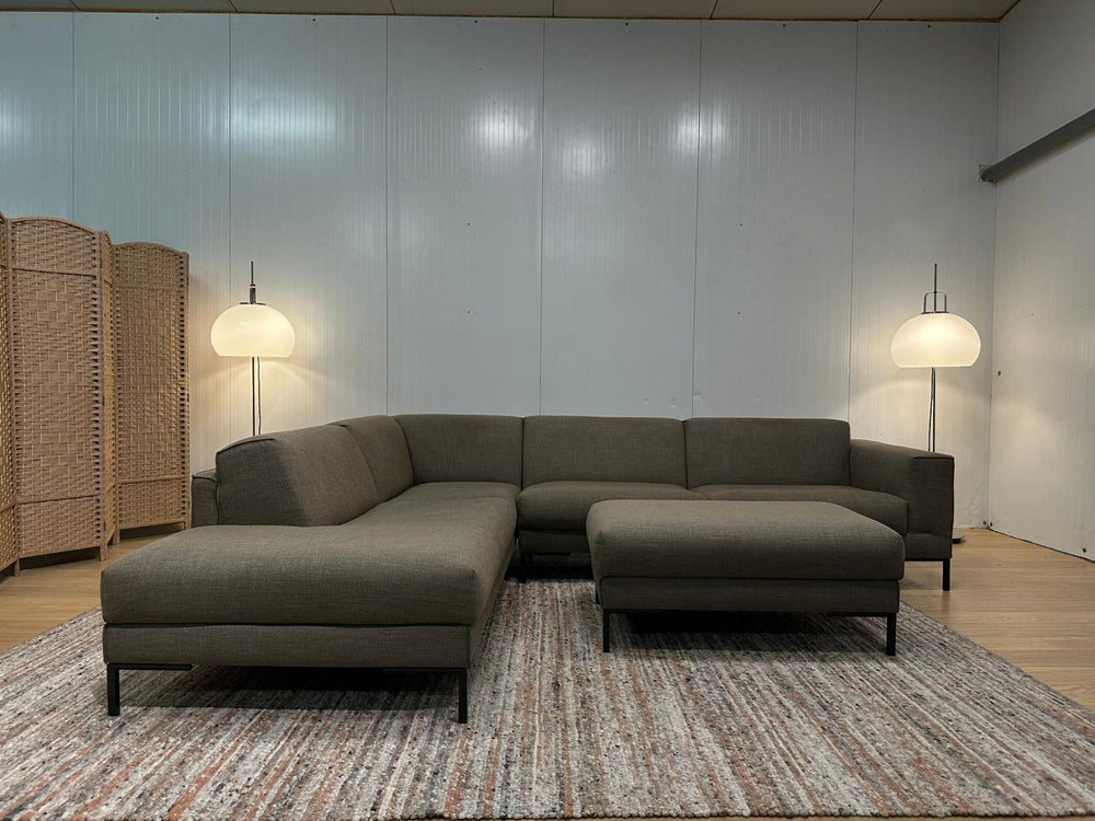 Design on Stock Aikon Hoekbank + Hocker – NP €7.750